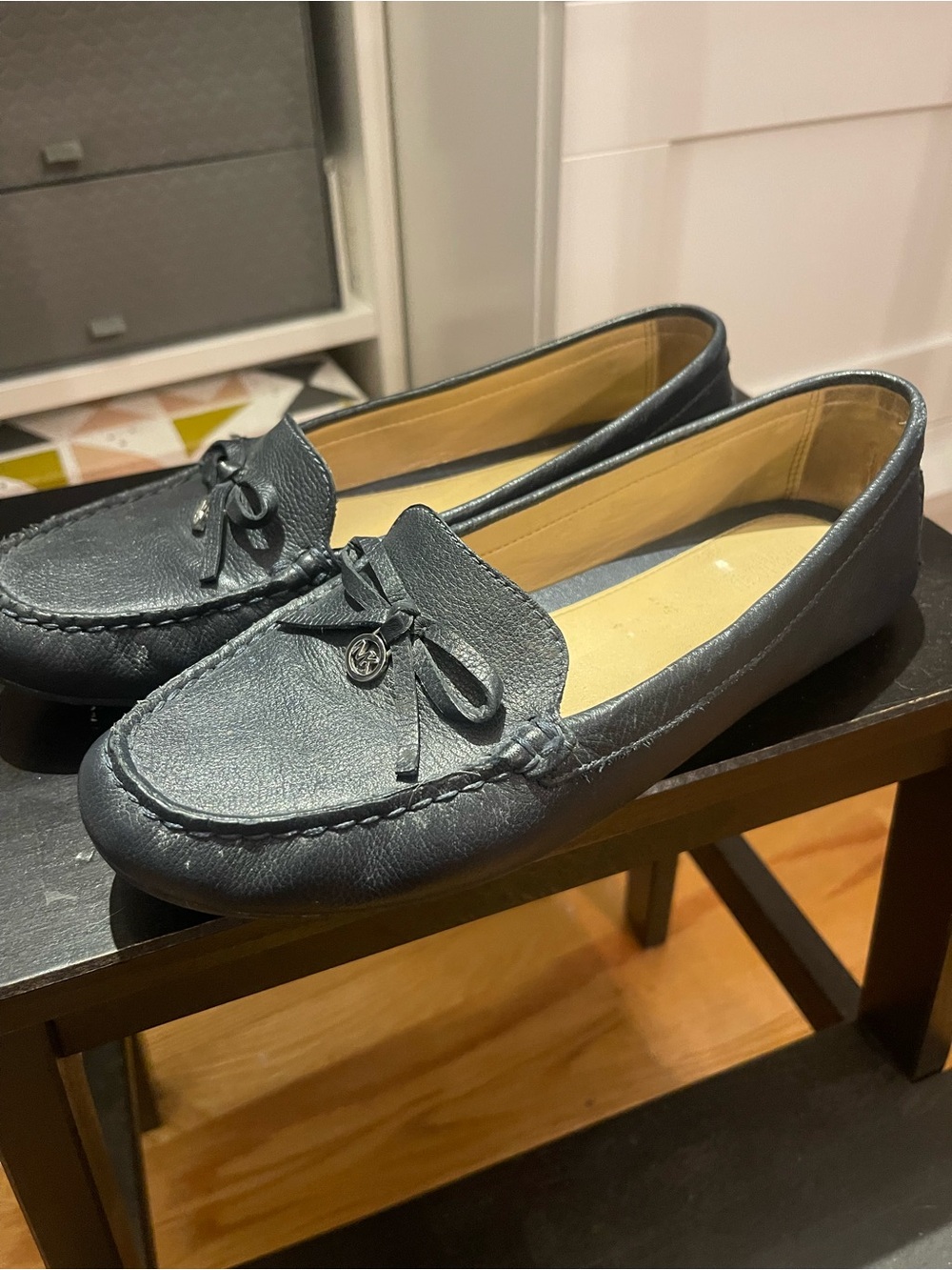 Women's Navy Leather Bow Tie Moccasin Loafers